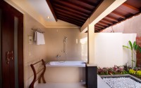   The Awan Villas 4*  10