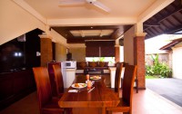   The Awan Villas 4*  8