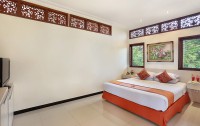   The Batu Belig Hotel & Spa 2*  7