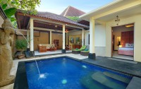   Kamuela Villas & Suites Sanur 4*  17