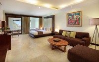 Kamuela Villas & Suites Sanur 4*  4