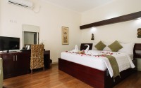   Respati Beach Hotel 3*  7