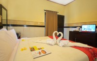   Andari Hotels & Resorts 2*  10