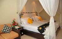   Legian Beach 4*  68