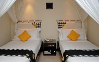   Legian Beach 4*  65