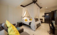   Legian Beach 4*  62