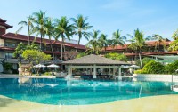   Holiday Inn Resort Baruna Bali 4*  1