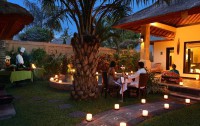   Furama Villas & Spa Ubud 4*  7