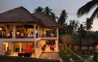   Furama Villas & Spa Ubud 4*  6