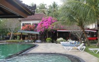   Puri Saron Senggigi Beach Hotel 3*  45