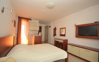   Apartments Lux Tri Ribara 4*  19