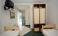 Apartments Jolly 3*  2