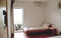   Apartments Racanovic 3*  13