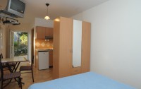   Apartments Cetkovic 2*  9