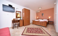 Apartment Ivana 3*  3