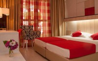   Slovenska Plaza 4*  12