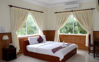   Sihanoukville Plaza 3*  6