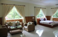   Sihanoukville Plaza 3*  5