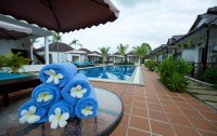   Sea Breeze Resort 3*  7