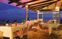   Coco De Mer & Black Parrot Suites 4*  2