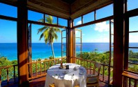   Fregate Island Private 5*  10