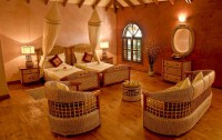   Castello Beach Hotel 4*  11