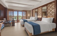   Henann Alona Beach Resort 5*  12