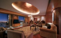   New World Manila Bay 5*  7