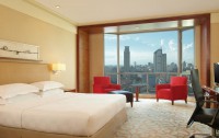   New World Manila Bay 5*  15