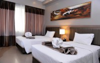 Bayfront Hotel Cebu 4*  3