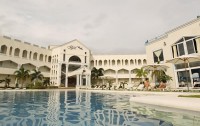   Boracay Grand Vista Resort 4*  11