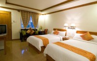   Grand Boracay Resort 3*  8