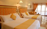   Red Coconut Beach Hotel 3*  19