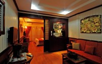   Red Coconut Beach Hotel 3*  8