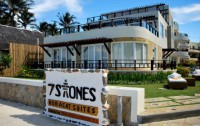   7 Stones Boracay Suites 3*  11