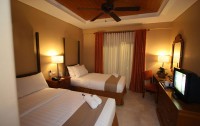   Crown Regency Prince Resort 3*  6