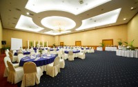   Waterfront Sebu City Hotel & Casino 4*  15