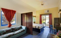   Microtel Inn & Suites 3*  7