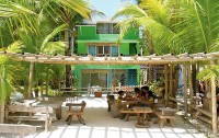   Bluewaves Beach House Resort 3*  1