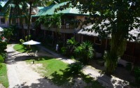   Bamboo Beach Resort 3*  11