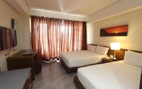   Crown Regency Beach Resort 3*  7