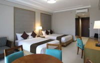   Crown Regency Resort & Convention Center 3*  29