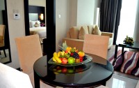   Holiday Villa Hotel & Residence City Centre Doha 4*  6