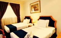 Grand Qatar Palace 3*  2