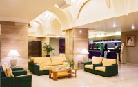   Mercure Grand Hotel Doha 4*  10