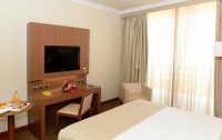 Mercure Grand Hotel Doha 4*  3