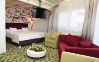   Kolping Hotel Spa & Family Resort 4*  60