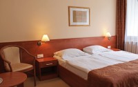 Hotel Aquamarin 3*  5