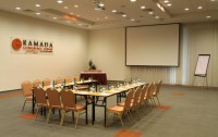   Ramada Hotel Resort Lake Balaton 4*  32