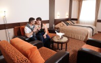   Hunguest Hotel Apollo 4*  7